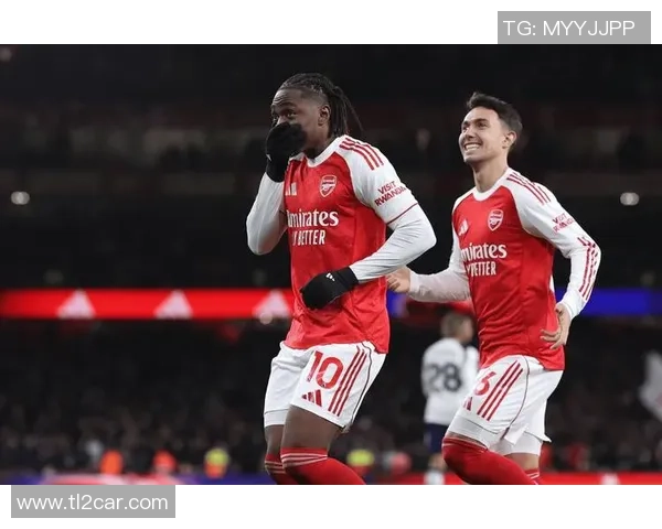 世界杯激战阿森纳与热刺平局红牌争议引发全场热议战术分析揭秘