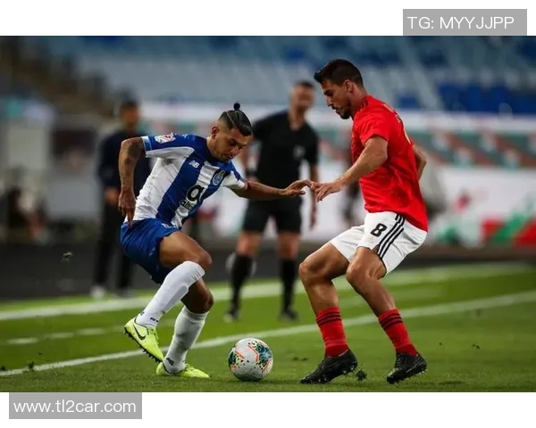 欧冠激战波尔图大胜马竞乌龙球引发全场狂欢与转会传闻