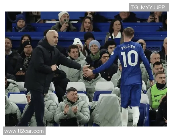 中超激战曼城逆转切尔西争议判罚引发全场热议