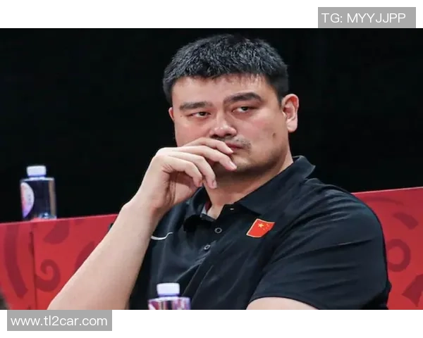 姚明复出之战重燃篮球热情见证传奇巨星归来辉煌时刻