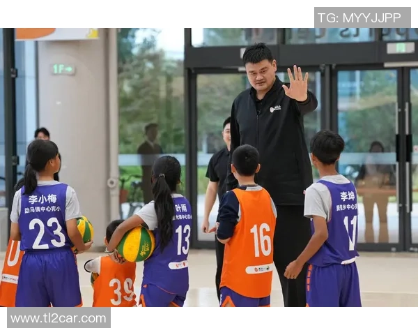 姚明携手TMobile展现篮球魅力与科技创新的完美结合