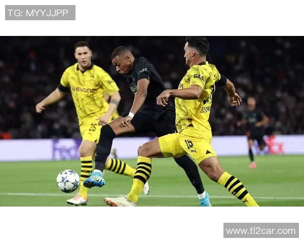 德甲激战：多特蒙德逆转AC米兰引发争议判罚全场沸腾