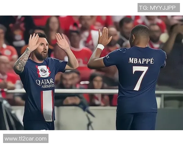 欧冠激战：本菲卡与巴黎圣日耳曼互交白卷红牌事件引发全场热议