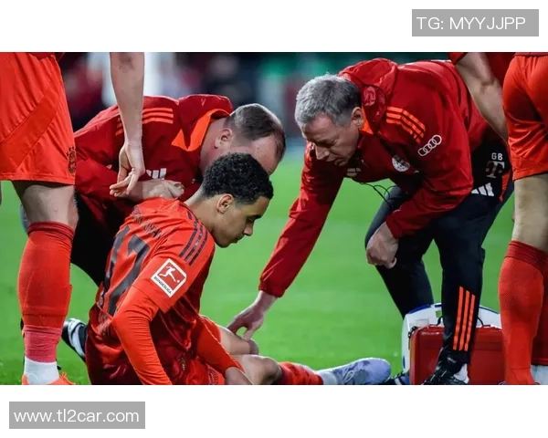 英超大战：拜仁4-0横扫巴萨战术解析引发全场热议