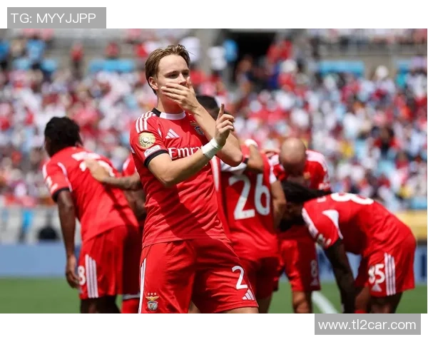 切尔西逆转拜仁友谊赛精彩瞬间全场沸腾的焦点分析