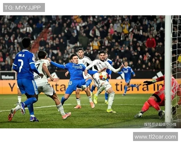 德甲惊现冷门切尔西6-2大胜巴黎圣日耳曼神奇扑救引发全场狂欢