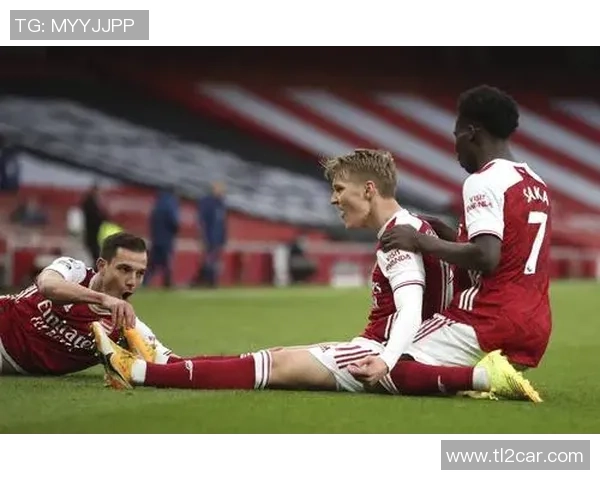 足总杯精彩对决曼城大胜拜仁乌龙球成比赛转折点分析