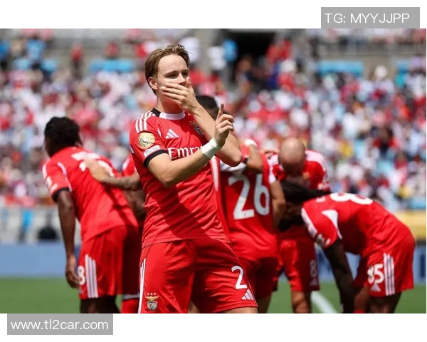 切尔西友谊赛大胜拜仁5-0帽子戏法点燃全场激情瞬间集锦 切尔西友谊赛大胜拜仁5-0帽子戏法点燃全场激情瞬间集锦