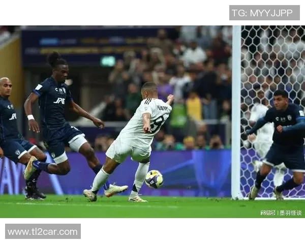 意甲激战:皇马逆转里昂全场沸腾赛后精彩点评回顾 意甲激战:皇马逆转里昂全场沸腾赛后精彩点评回顾