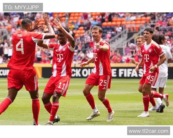 意甲激战:拜仁4-0本菲卡点球争议引发全场热议