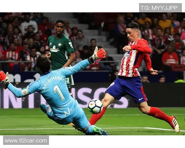 西甲焦点战平巴黎圣日耳曼与波尔图激战成和引发全场热议