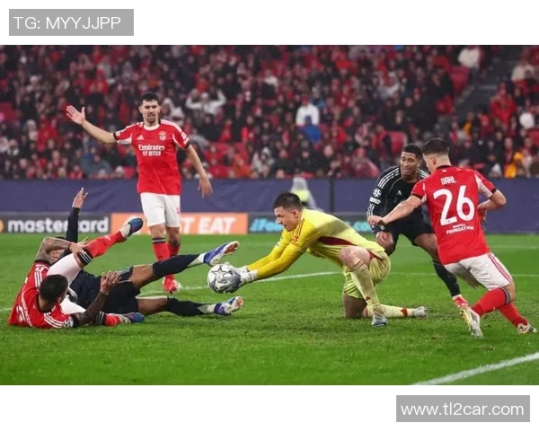 足总杯惊天冷门本菲卡逆转皇马引发转会热议与球迷狂欢