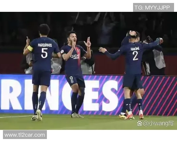 里昂逆袭巴黎圣日耳曼4-3乌龙球成比赛转折点引发热议