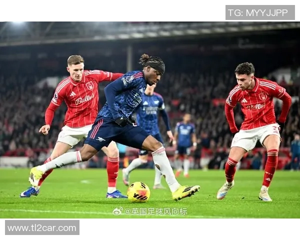 世界杯激战：多特蒙德险胜阿森纳红牌事件引发全场热议