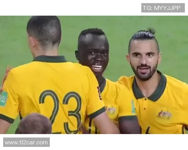 友谊赛莱比锡与曼联战平争议判罚引发全场热议