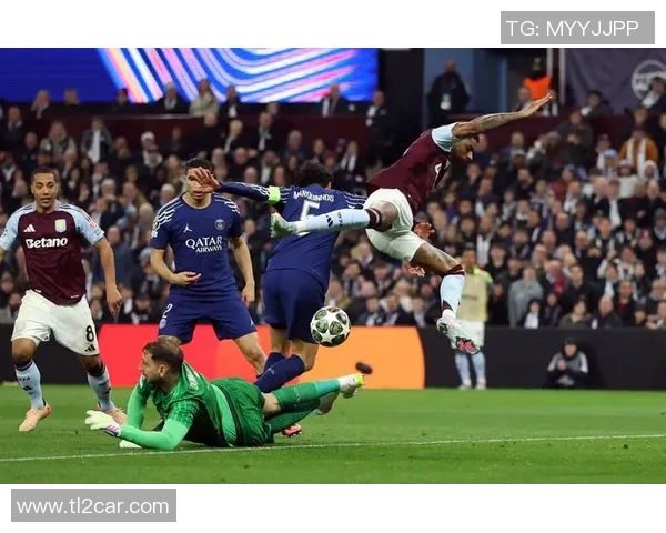 欧冠激战：多特蒙德小胜巴萨引发转会风波与球迷热议