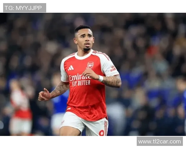 英超焦点战曼联大胜阿森纳四球逆转全场激情转会传闻再起